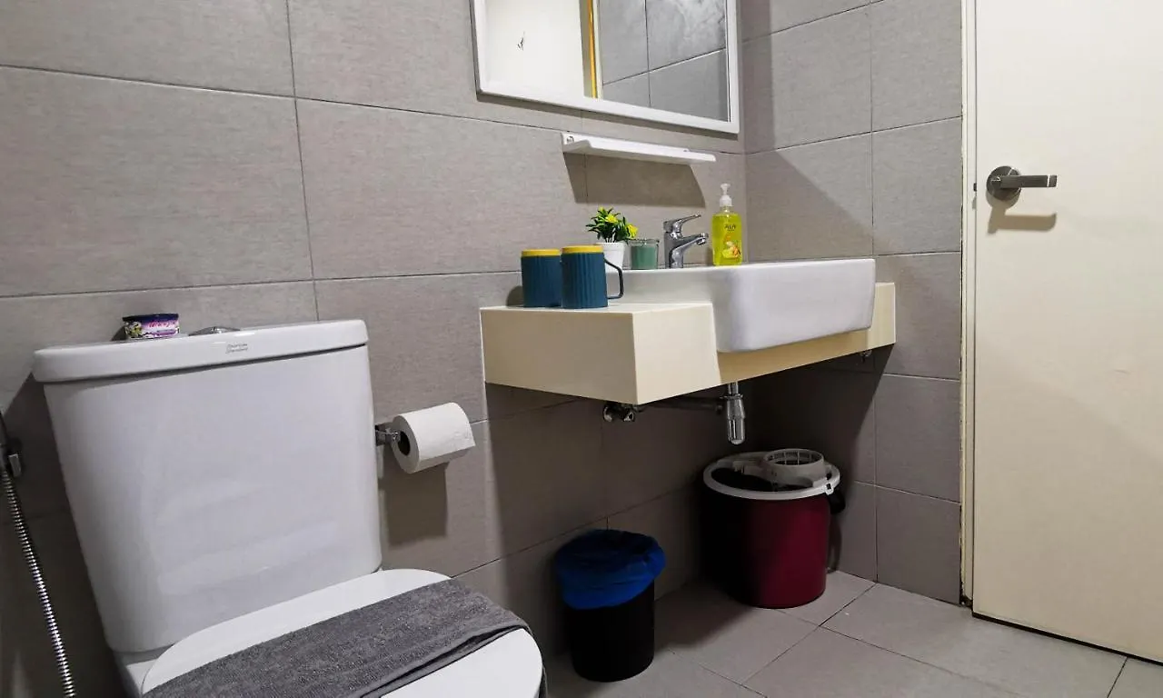 Ekocheras Loft 5 Pax, #Soccertable #Abovemall #Cozy #Freecarpark Kuala Lumpur