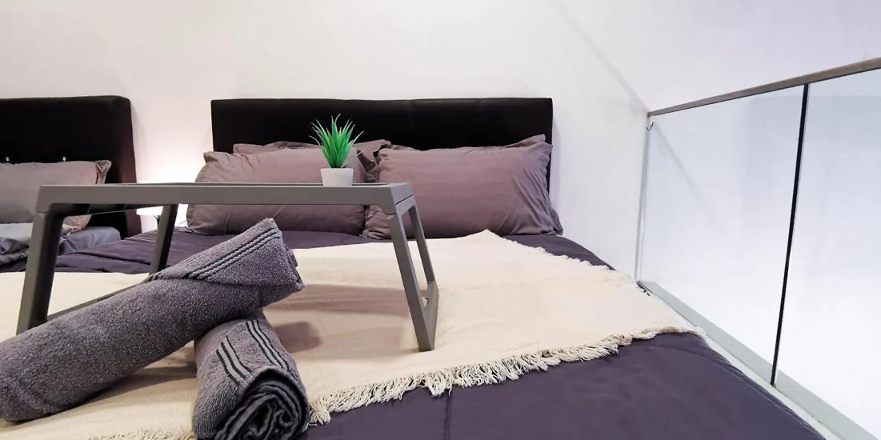 Ekocheras Loft 5 Pax, #Soccertable #Abovemall #Cozy #Freecarpark Kuala Lumpur